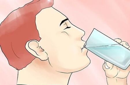 Beba mucha agua para retirar toxinas